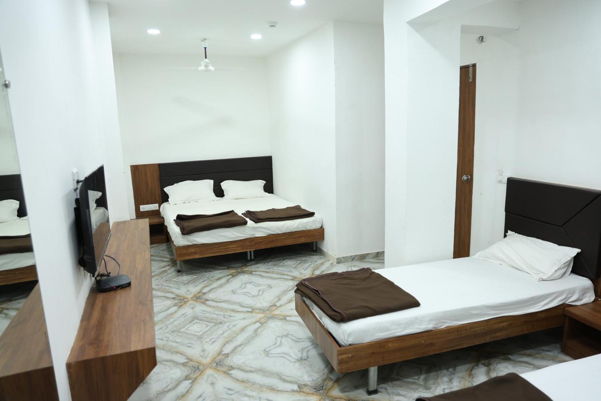 Hotel Aaram Kalupur Ahmedabad Exterior foto