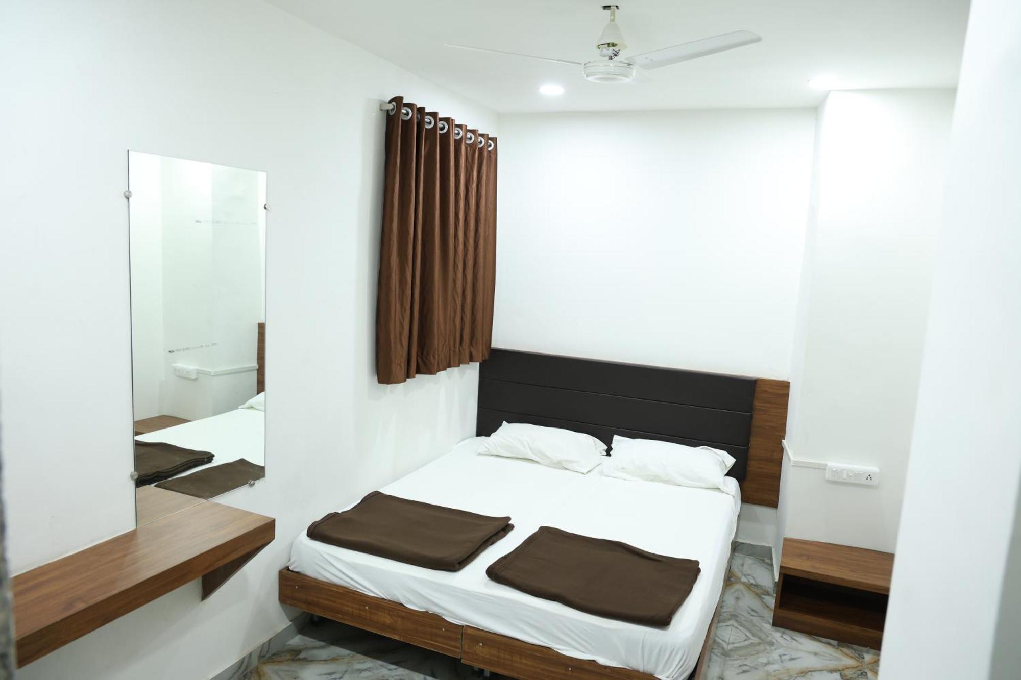 Hotel Aaram Kalupur Ahmedabad Exterior foto